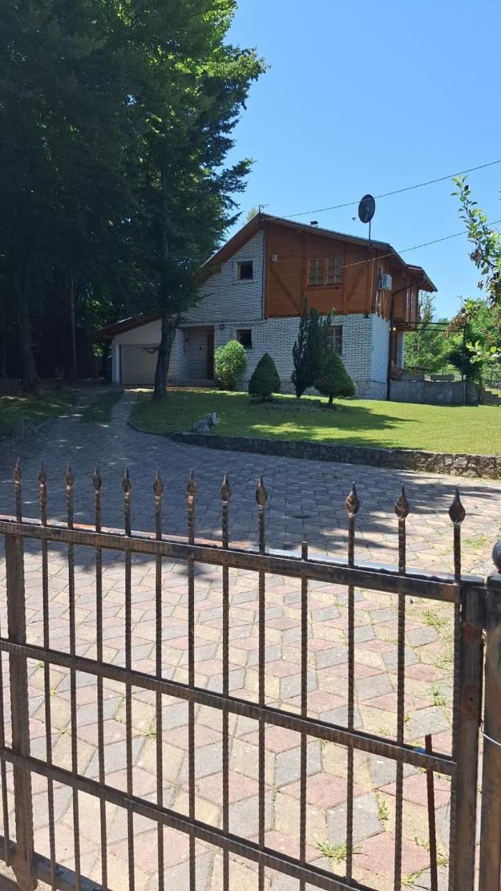 Villa Ema Sarajevo Bagian luar foto